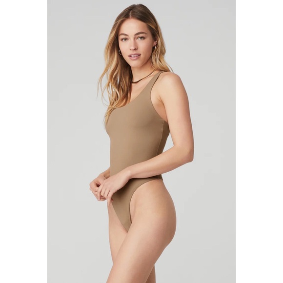 Alo Yoga Sleek Back Bodysuit Gravel S - Picture 3 of 12